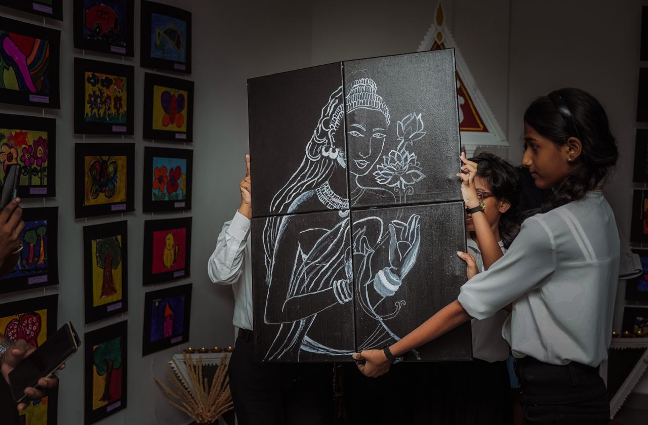 Art Gallery Unveiling with Cultural Line Drawing and Vibrant Artworks Art gallery exhibition with cultural line drawing, colorful nature-inspired artworks, and attendees.