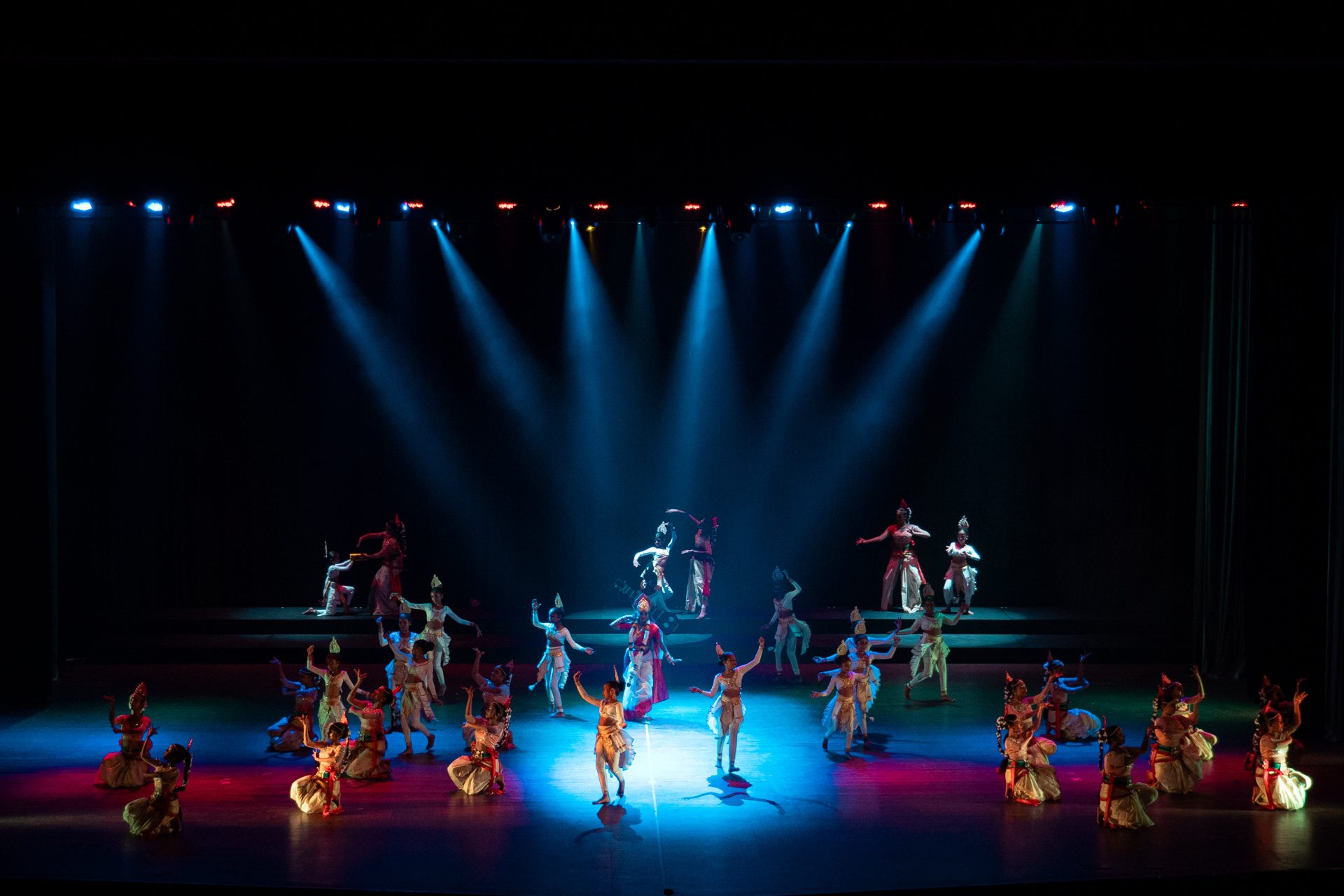 dance stage performance lighting lnu08579